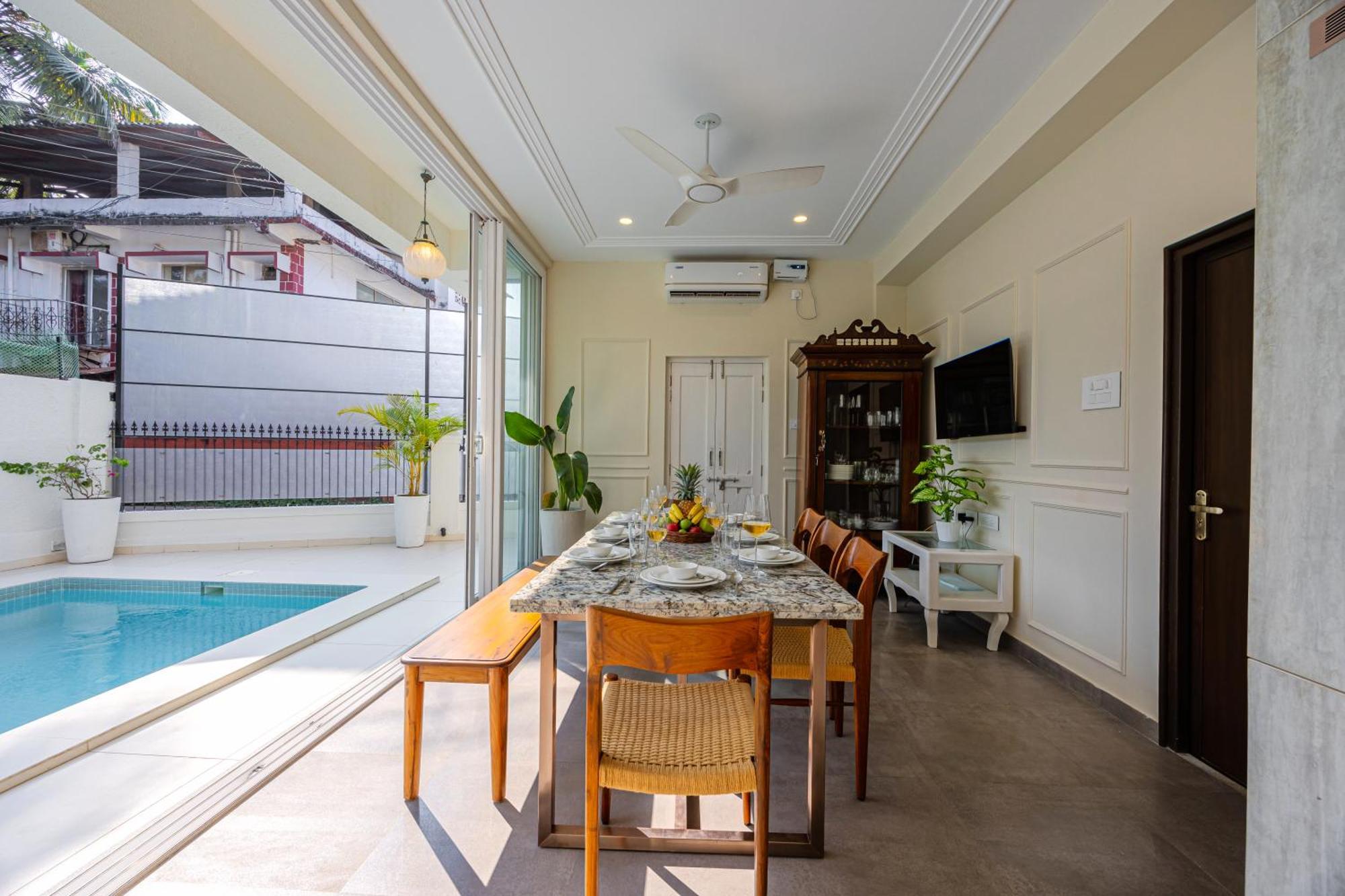 Elivaas 4 Bhk Villa Near Beach With Private Pool & Bar - Casa Boa Vida Candolim Esterno foto
