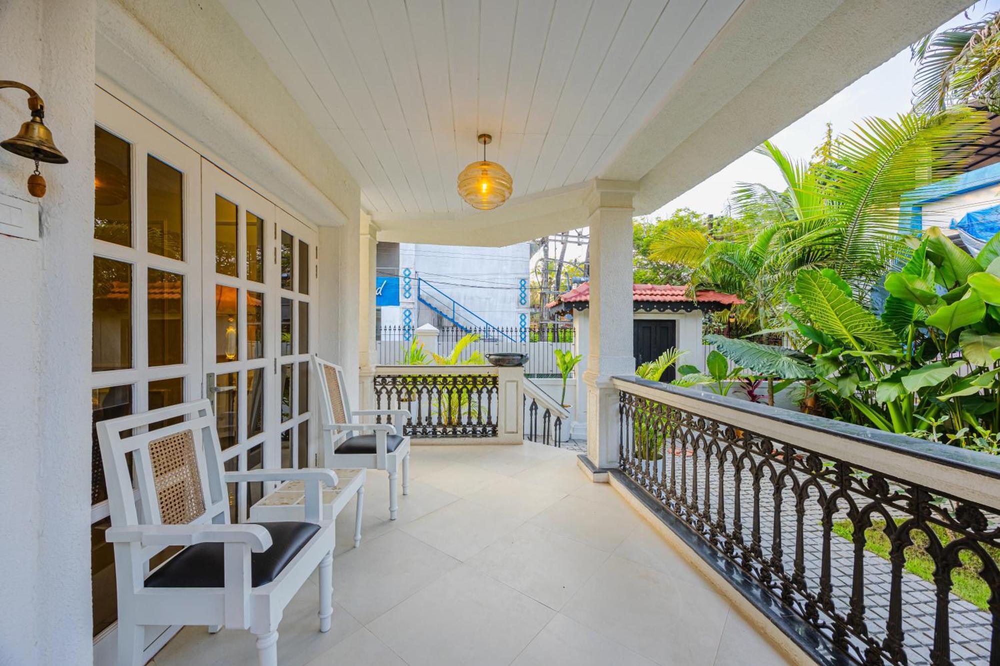 Elivaas 4 Bhk Villa Near Beach With Private Pool & Bar - Casa Boa Vida Candolim Esterno foto