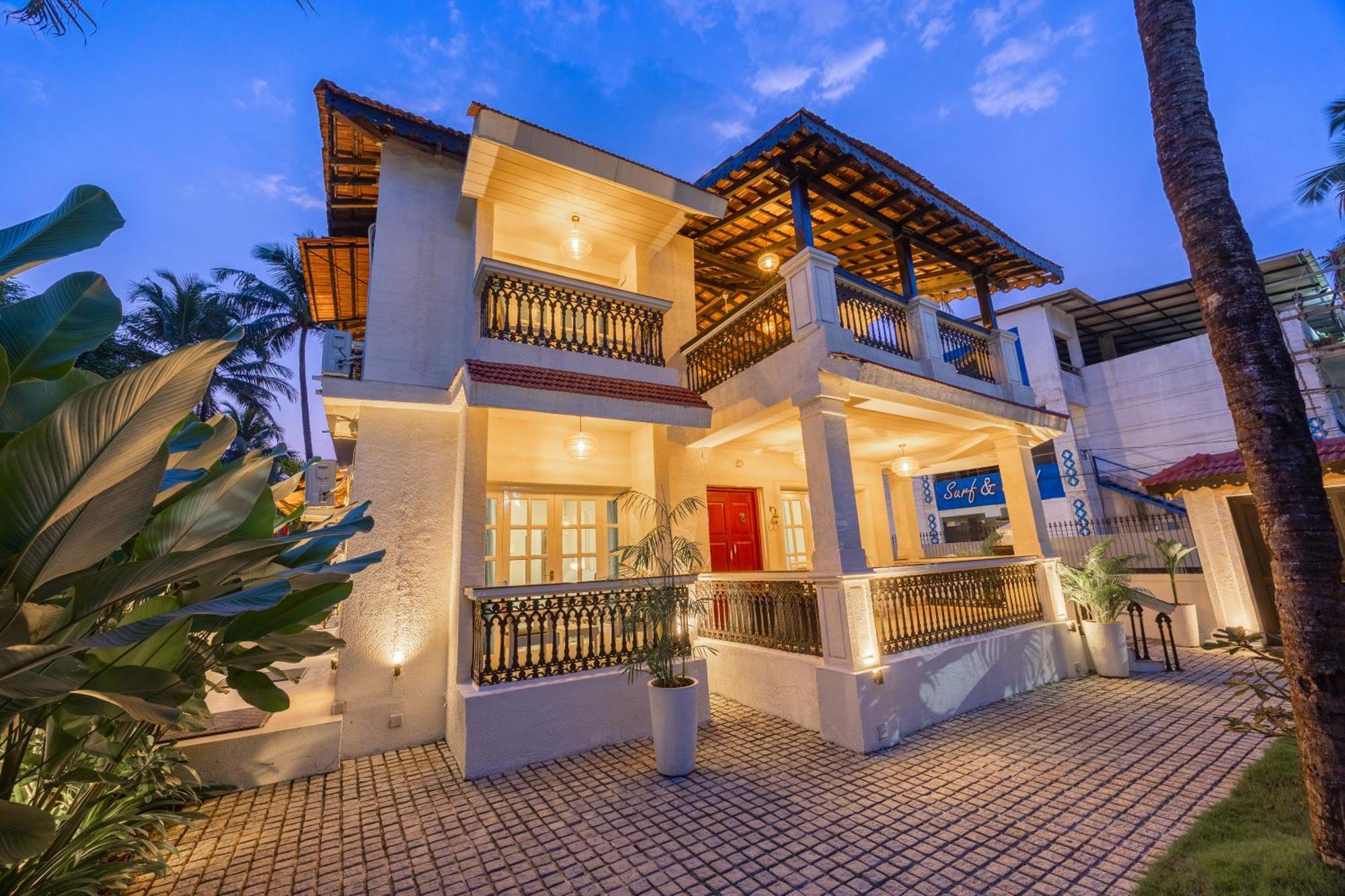 Elivaas 4 Bhk Villa Near Beach With Private Pool & Bar - Casa Boa Vida Candolim Esterno foto